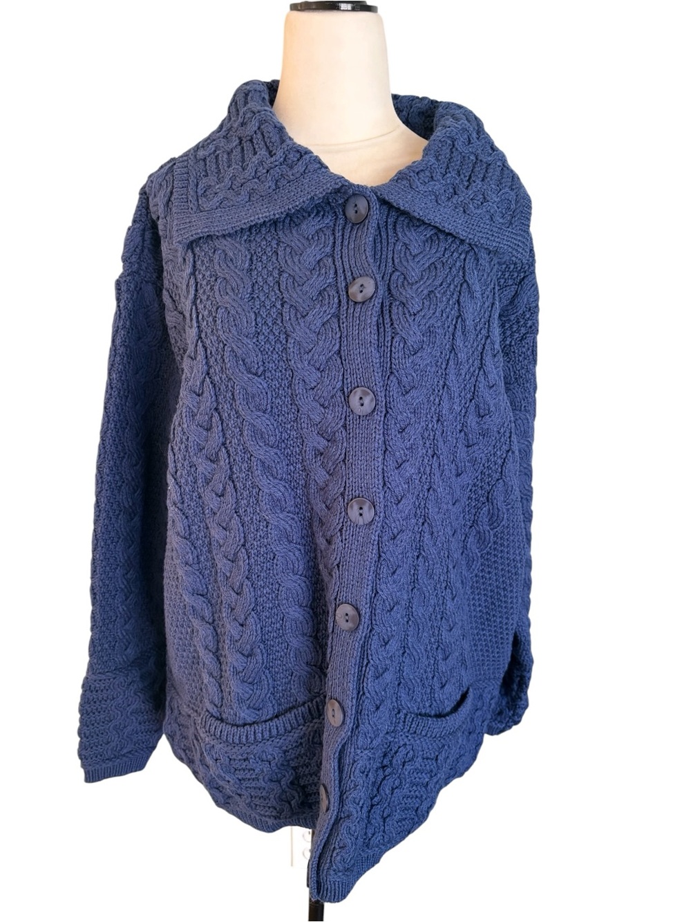 Aran Crafts Wool navy NWOT sweater